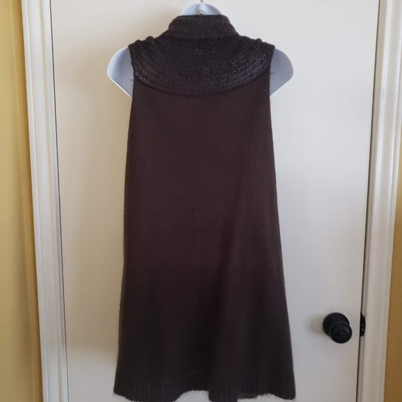 Brown sweater/shawl - Picture 2 of 3